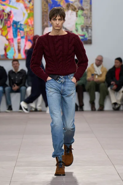 Look 36
